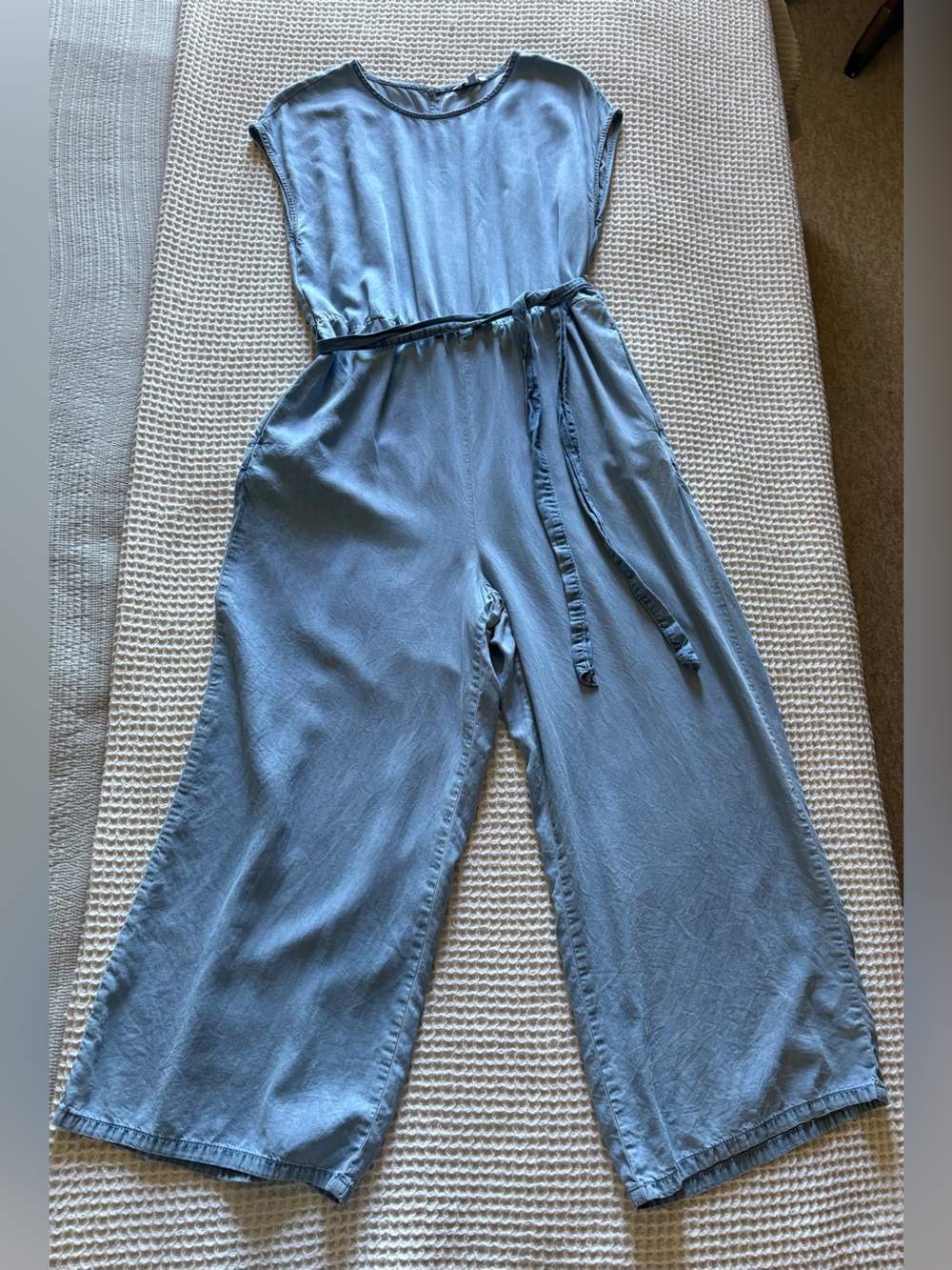 Relaxed High-Waist Drawstring Pants in Slate Blue
